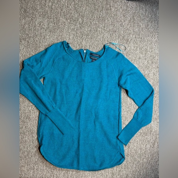 TAHARI 100% Extra Fino Merino Wool Blue Navy  sweater size S - Picture 1 of 16